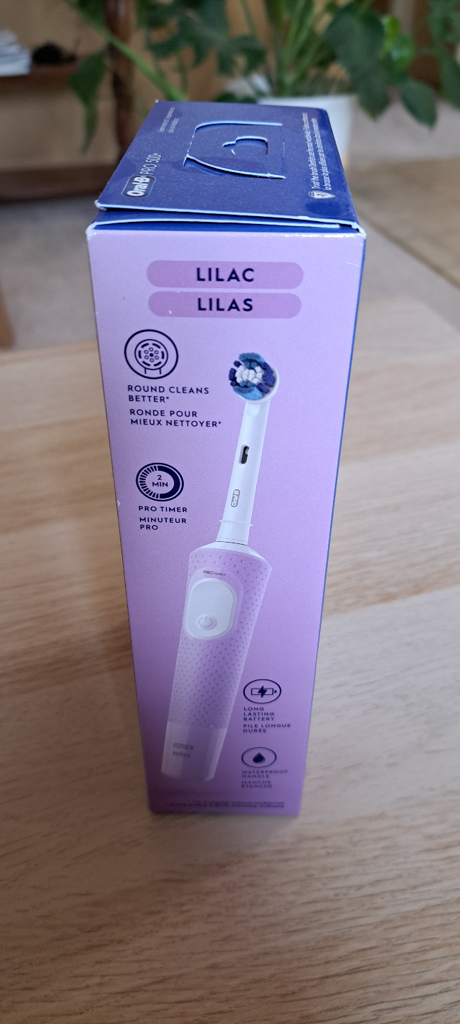 Oral-B PRO 500+ Rechargeable Electric Toothbrush Lilac - photo 3