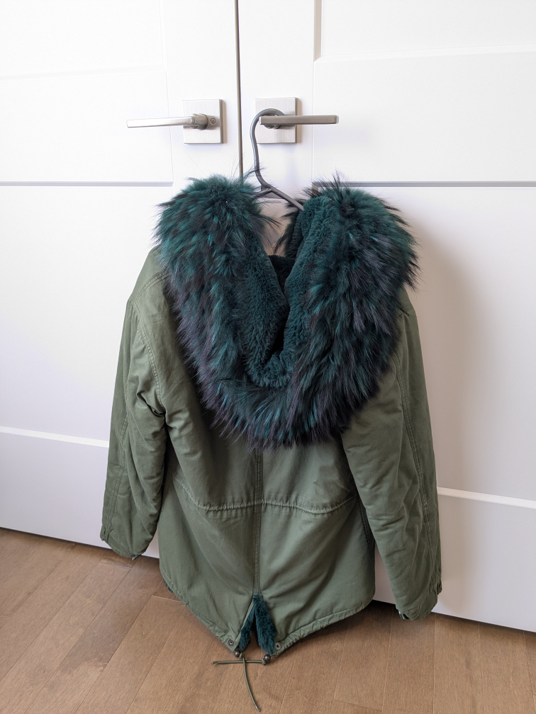 Duciē Green Parka with Teal Fur Trim