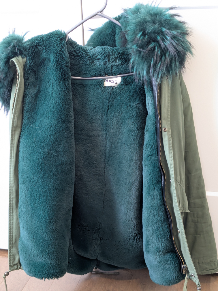 Duciē Green Parka with Teal Fur Trim - photo 2