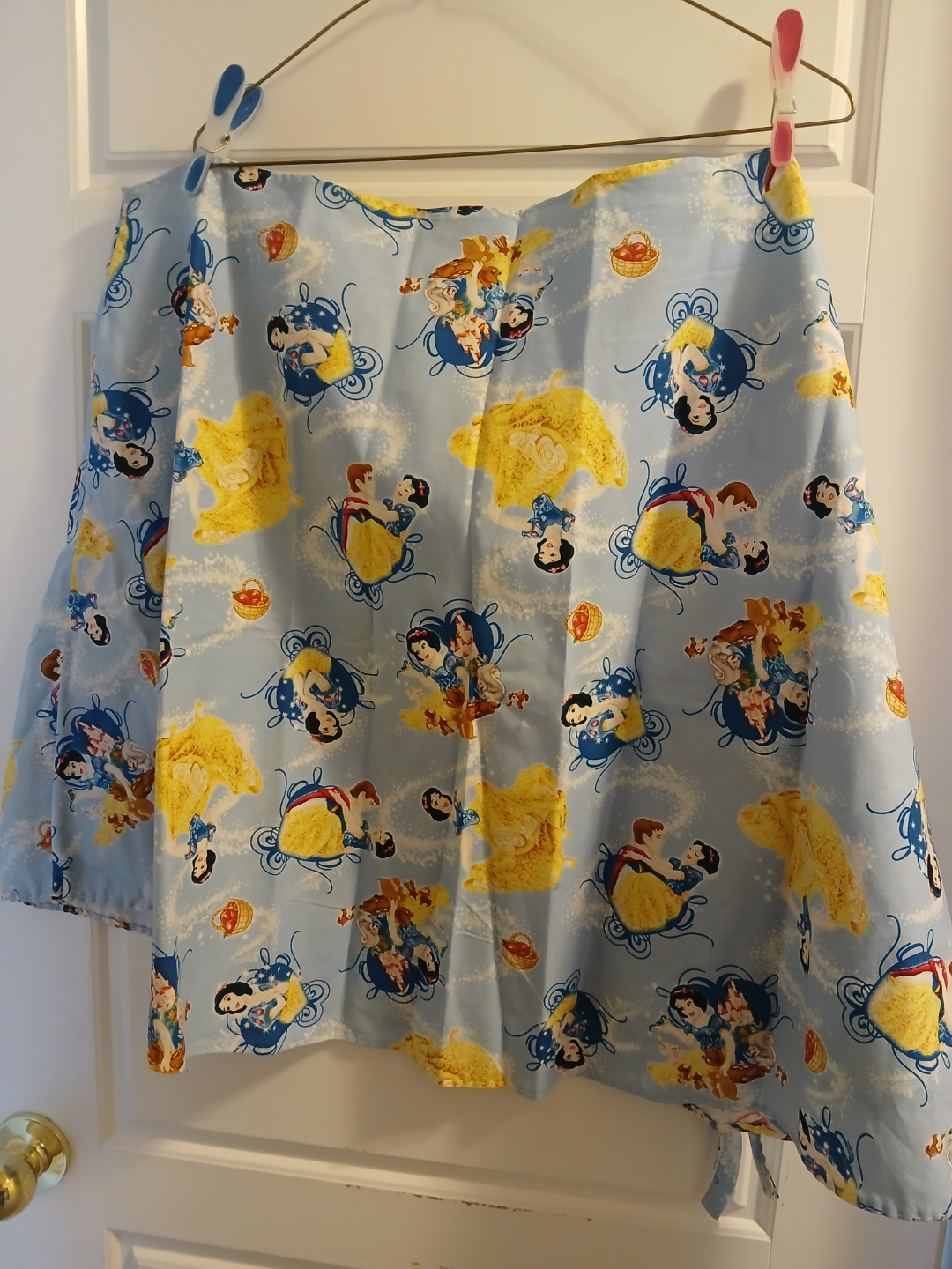 Adorable Snow White Wrap Skirt