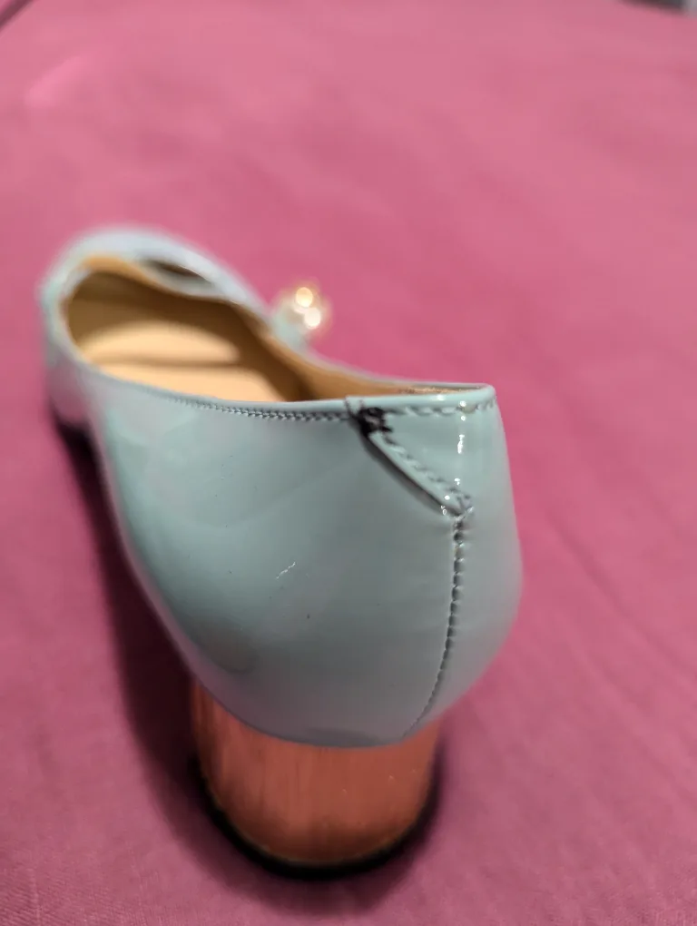 Gucci Light Blue Patent Leather Mary Janes image indicator(7)