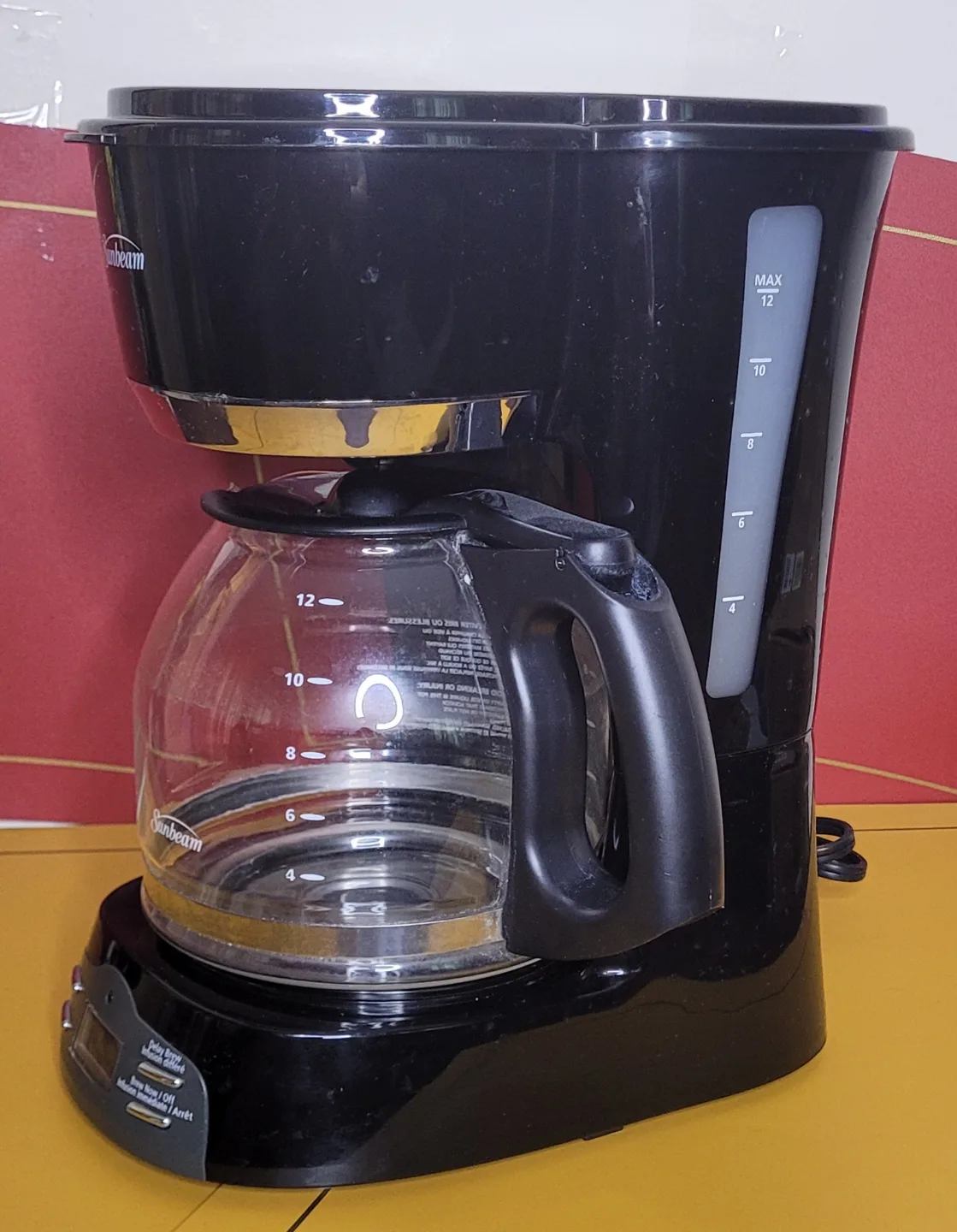 Sunbeam 12-Cup Programmable Coffee Maker image indicator(2)