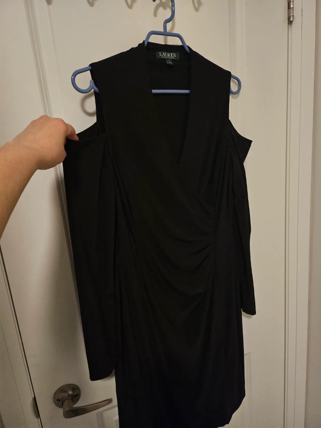 Lauren Ralph Lauren Black Cold Shoulder Dress image indicator(4)