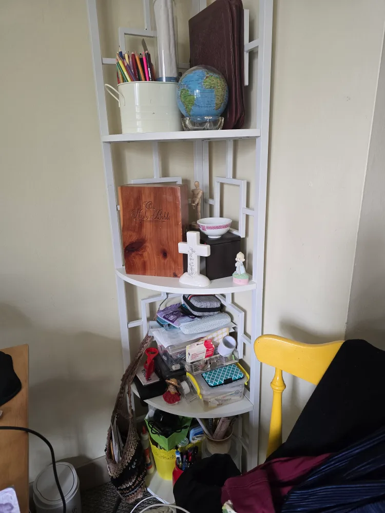💚1 White Corner Shelf & 1 Rectangular Shelf Organizers thumbnail