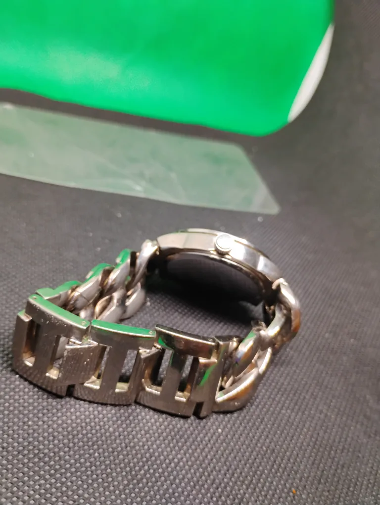 Gossip Girls Watch Silver Chain Bracelet image indicator(4)