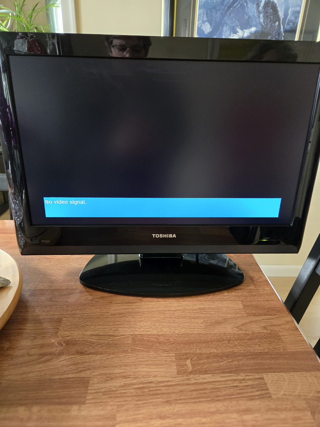 Toshiba 22AV600UZ 22-inch LCD HDTV