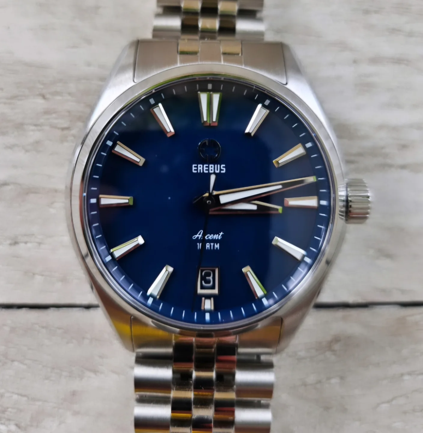 Erebus Acent image indicator(2)