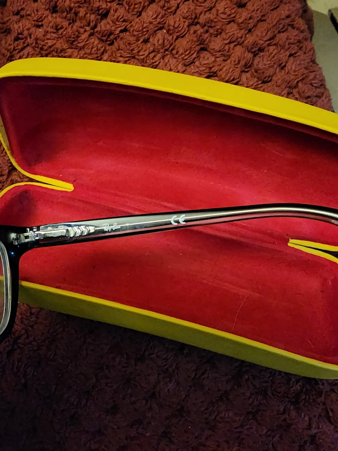 Ray-Ban Eyeglasses with Case image indicator(4)