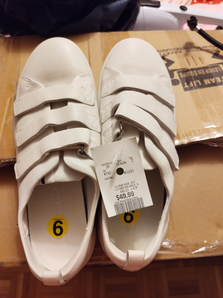 Ecco Women's White Leather Sneakers Size 6