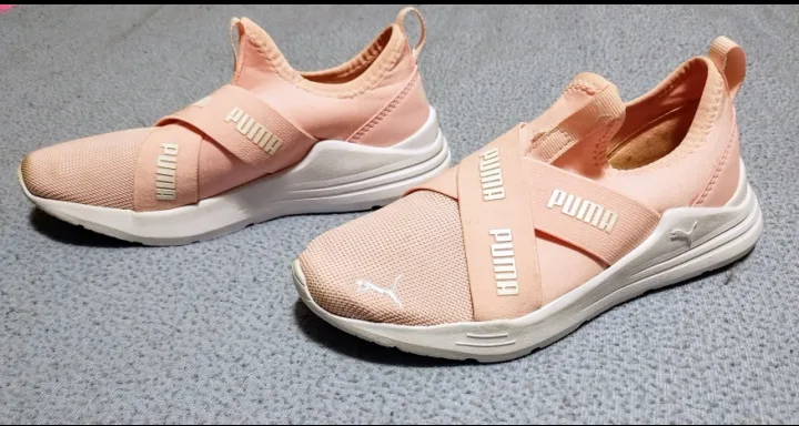 Kids Pink Puma Slip-On Sneakers 💚 image indicator(2)