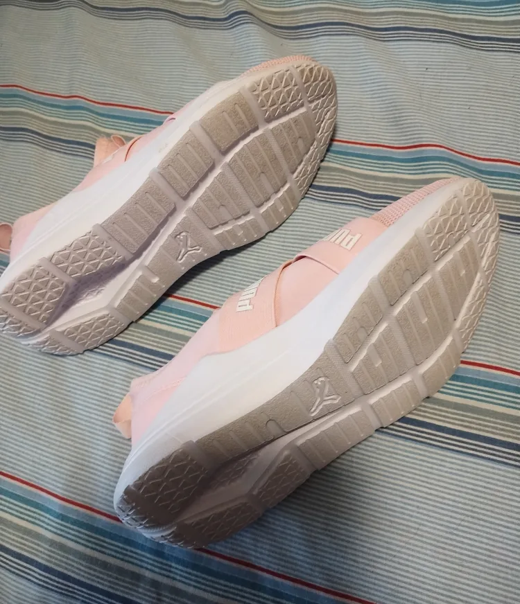 Kids Pink Puma Slip-On Sneakers 💚 image indicator(5)