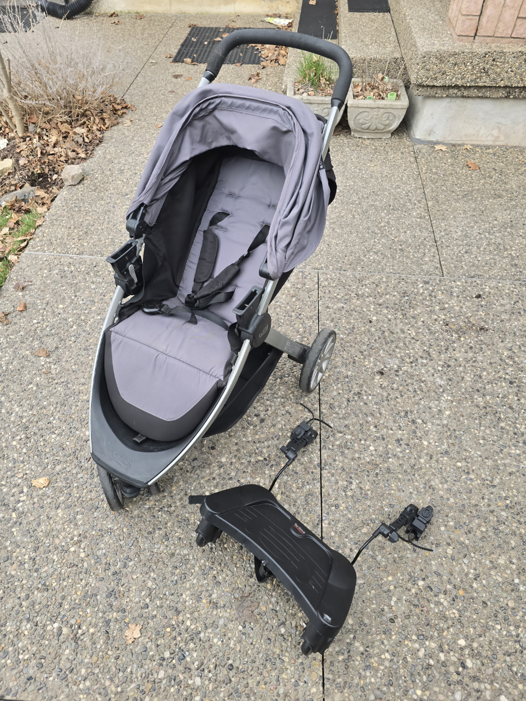 Britax Fold Stroller with Infant Car seat adapter and standboard