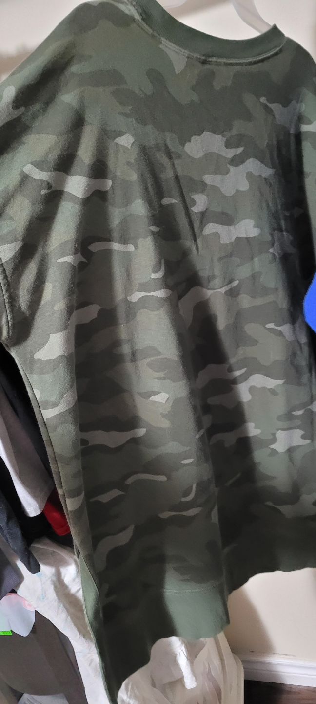 Old Navy Camo Crewneck Sweatshirt