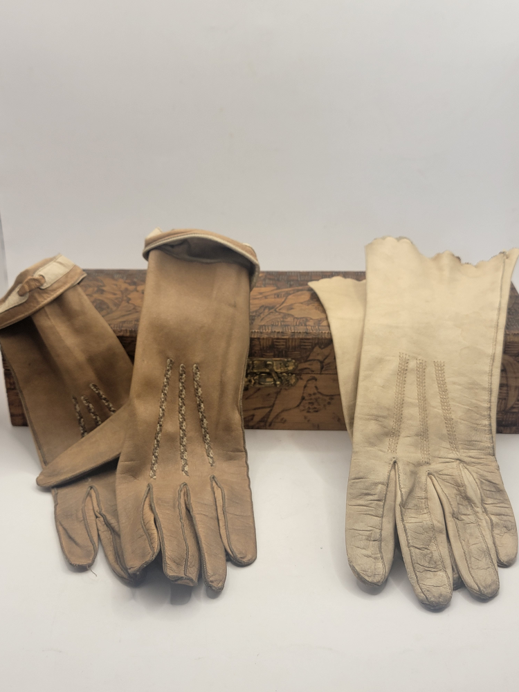 antique Pyrography glove box ,2 pair leather gloves - photo 4