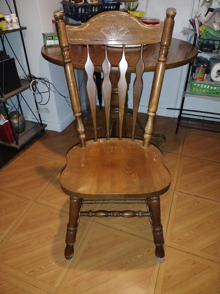 Vintage Round Wooden Table with Pedestal Base 💚 image indicator(7)
