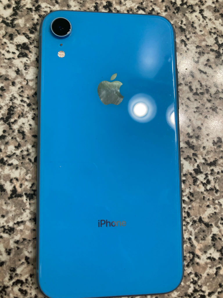 iPhone XR 265-GB color bule - photo 2