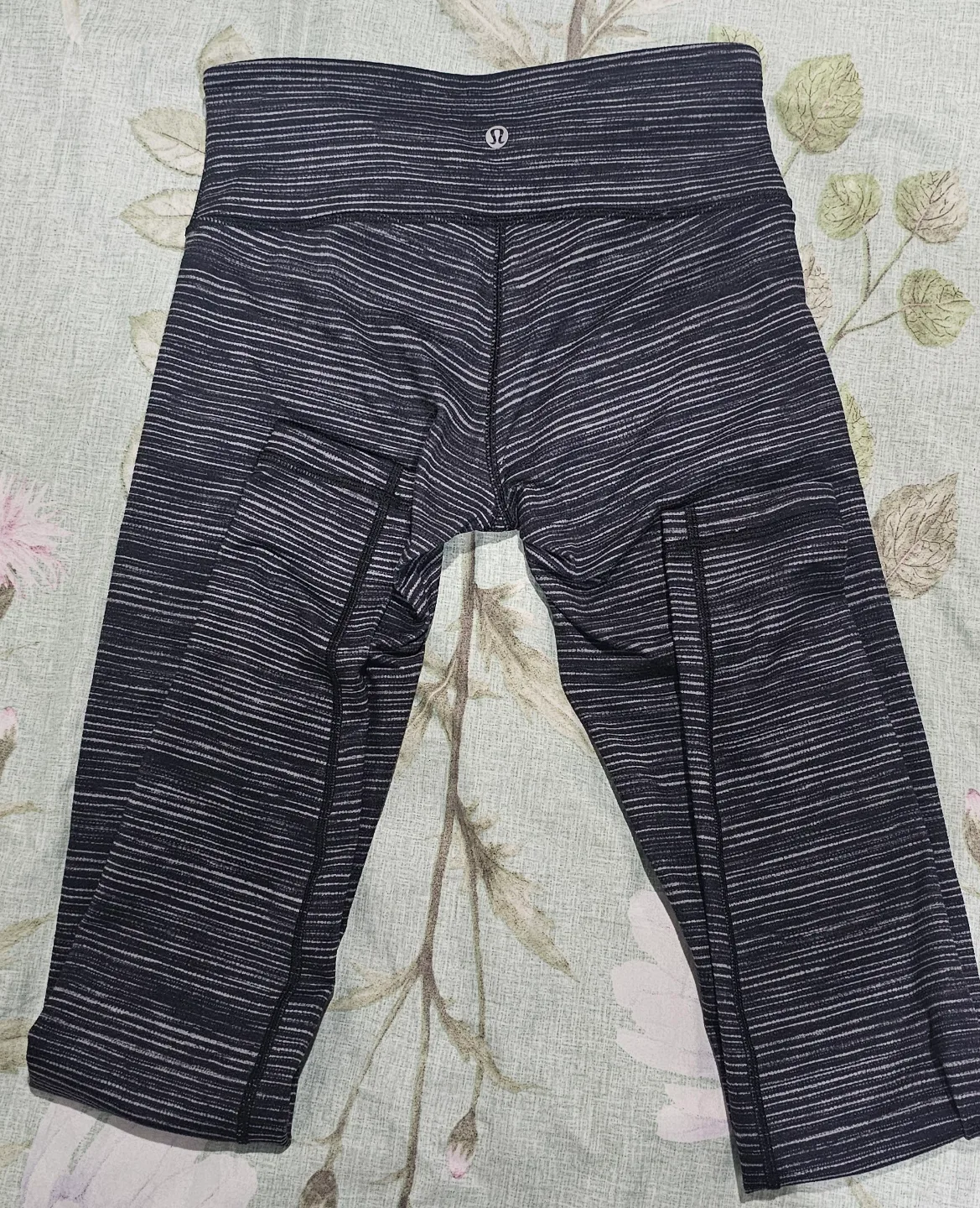 Lululemon Black & White Striped Leggings image indicator(3)