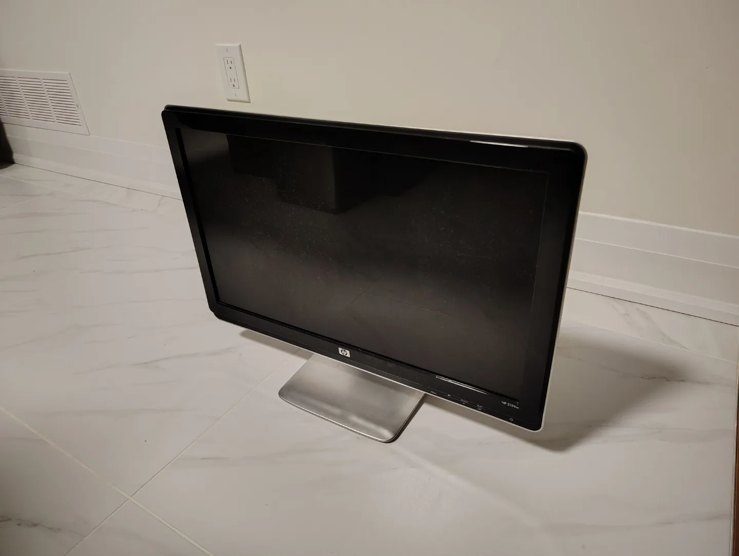 HP 21.5 monitor thumbnail
