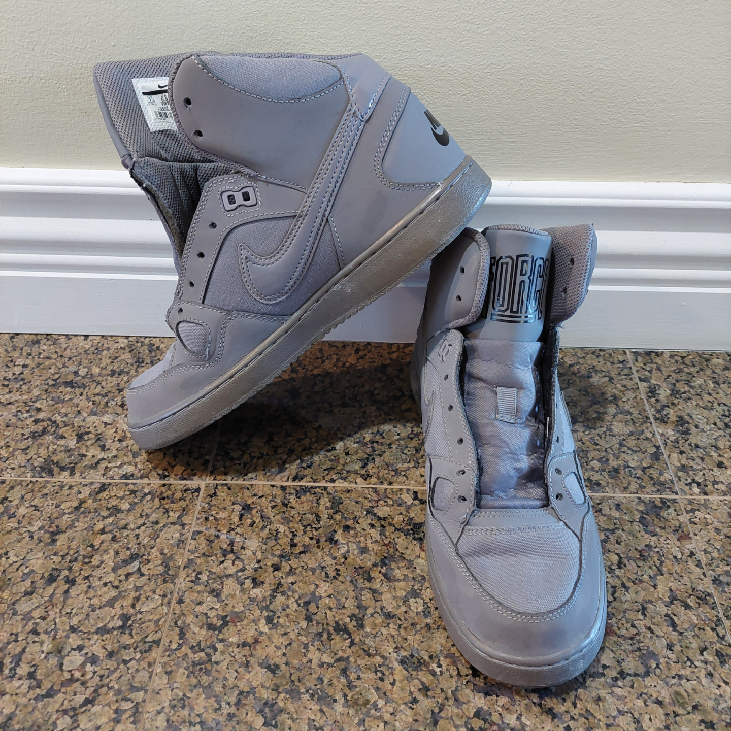 Men's Nike Son of Force sneakers size 7.5 US
