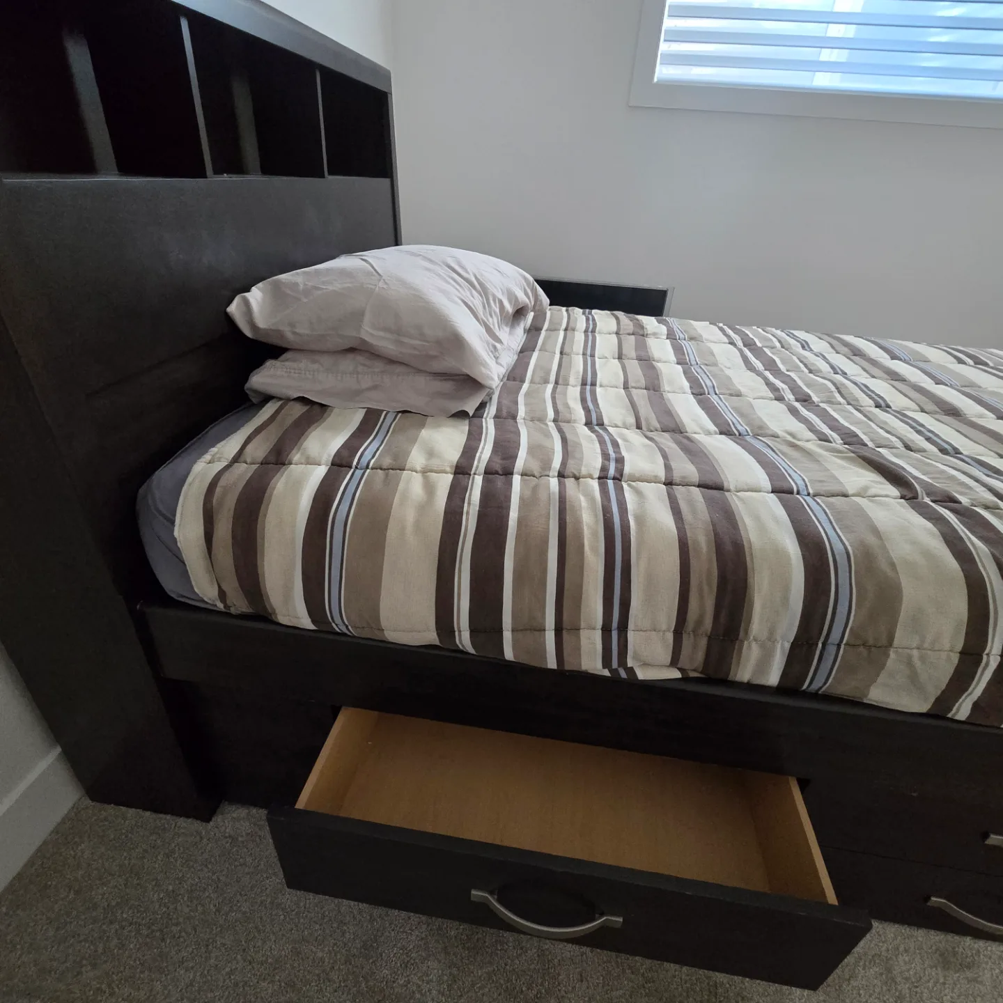 Steal of a Deal! Full Size Frame w/ Headboard and Drawers image indicator(4)