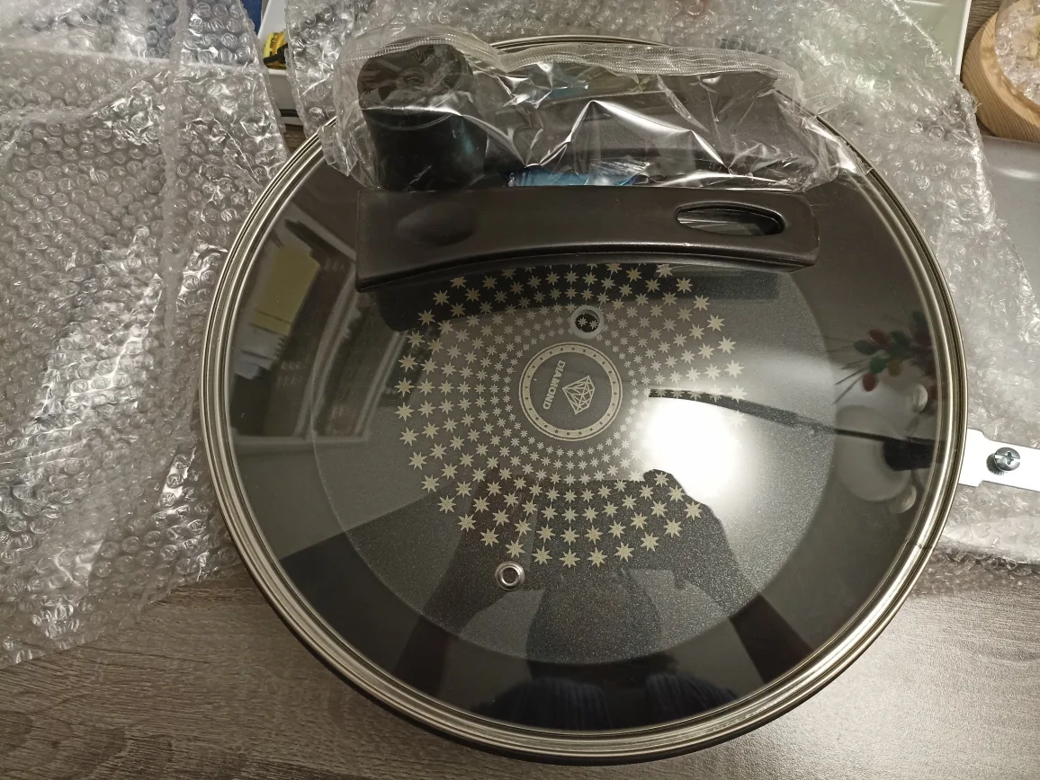 Brand New with box  Aodeshi  Non-Stick Frying Pan 28cm with lid image indicator(9)