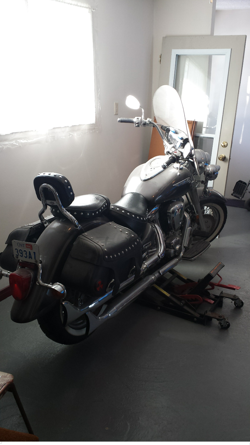 2003 Yamaha Silverado Roadstar 1600 cc's like new - photo 2
