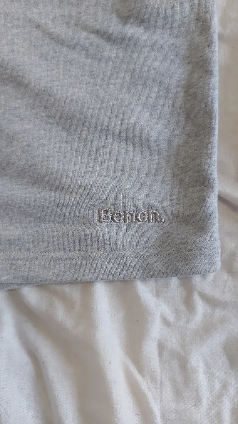 Bench. Grey Sweatshorts Size XL image indicator(2)