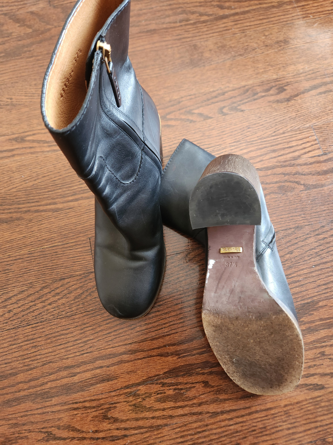 Gucci Black Leather Ankle Boots - Size 37 - photo 3