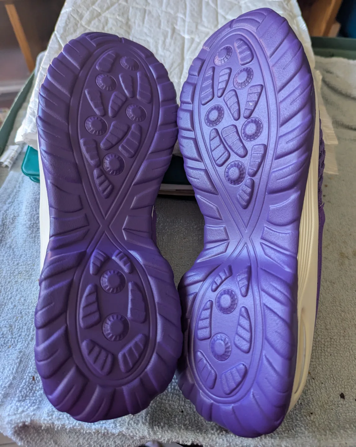 Purple Knit Slip-On Walking Shoes - Size 8 image indicator(4)