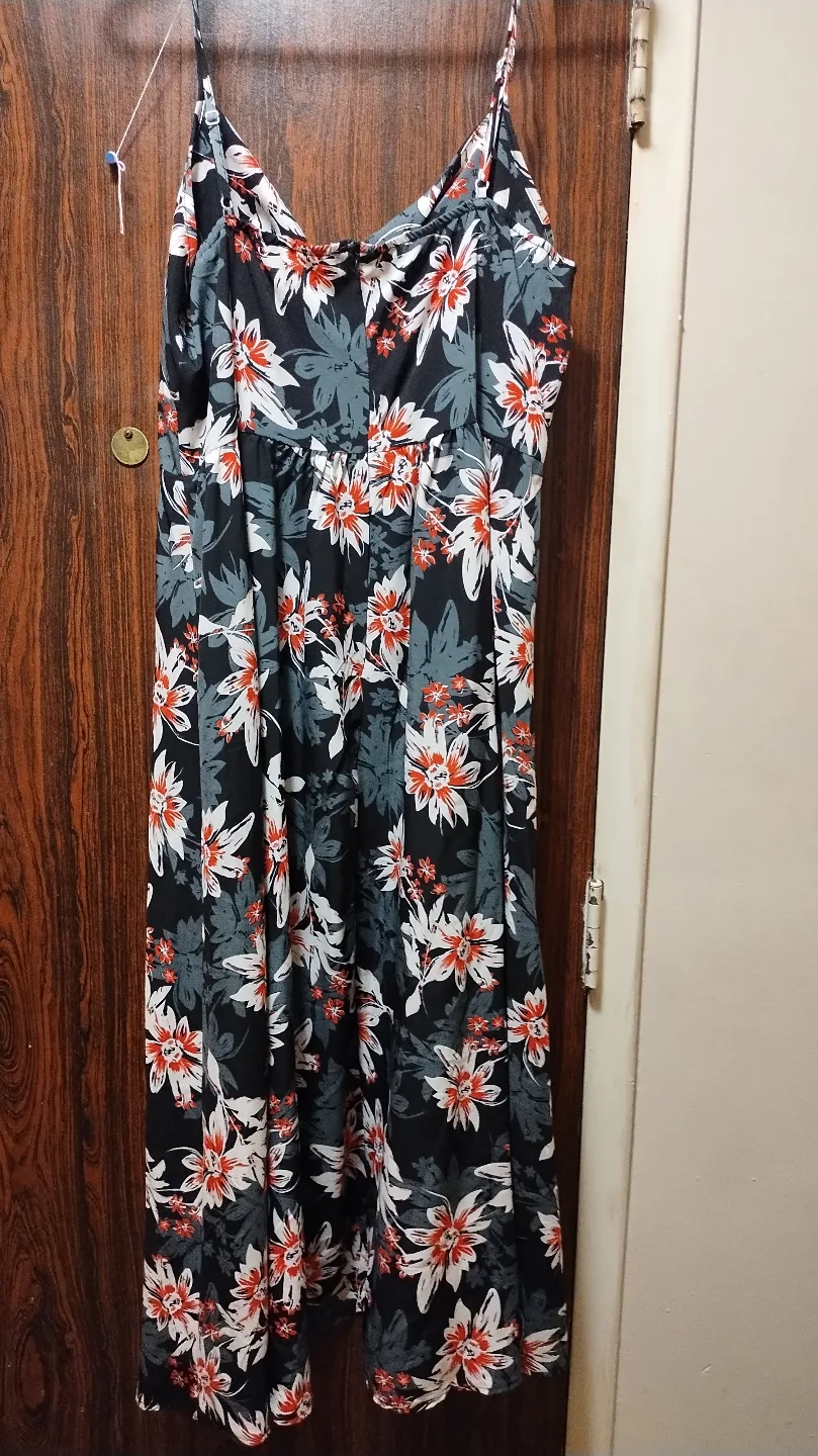 Brand New Floral Midi Sundress - Size XL 💚 image indicator(4)