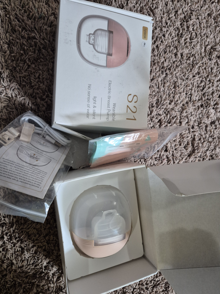 urgent moving sale..Wearable Electric Breast Pump - 2 pieces - photo 3