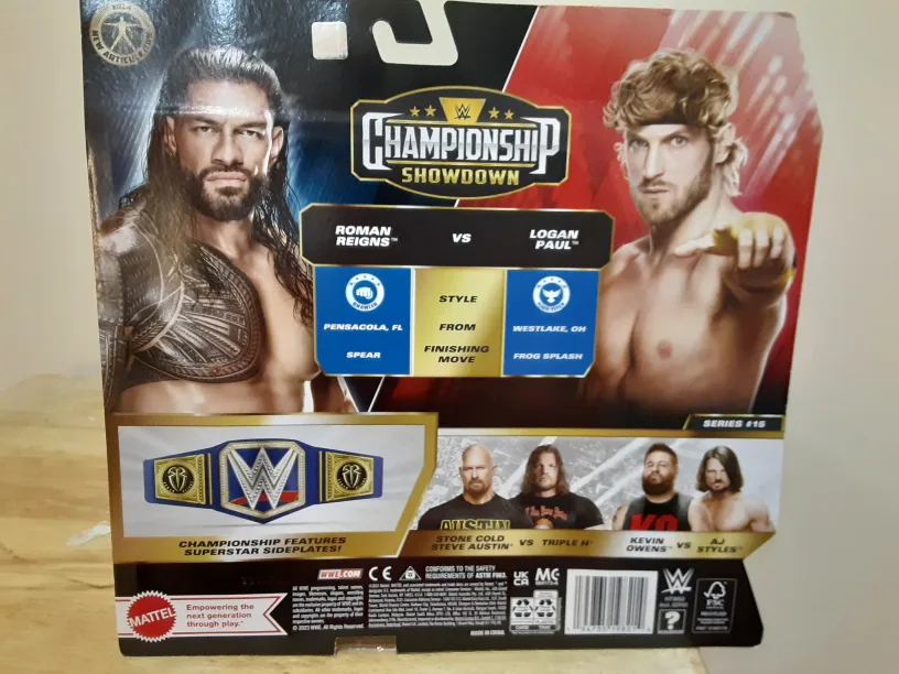 WWE Champion Figures Roman Reign vs Logan Paul Collectible Set image indicator(6)