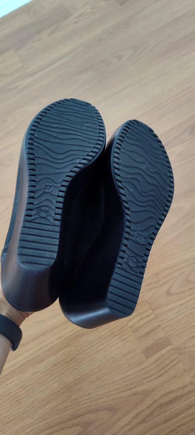 Women's Black Genuine Leather Wedge Shoes with Tassels image indicator(4)