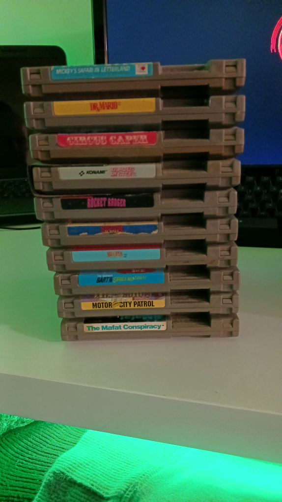 Lot of 10 NES Game Cartridges