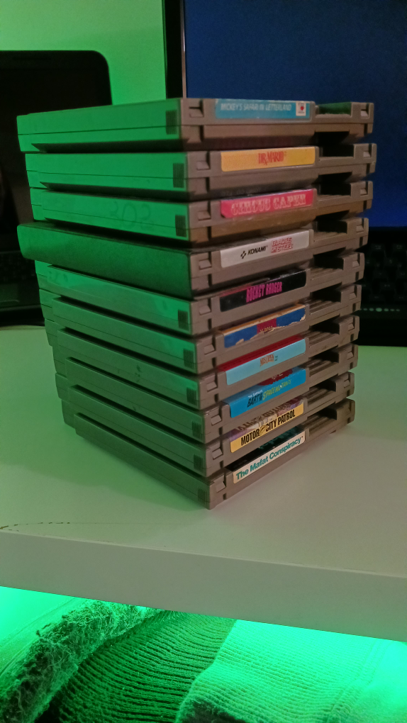 Lot of 10 NES Game Cartridges - photo 3