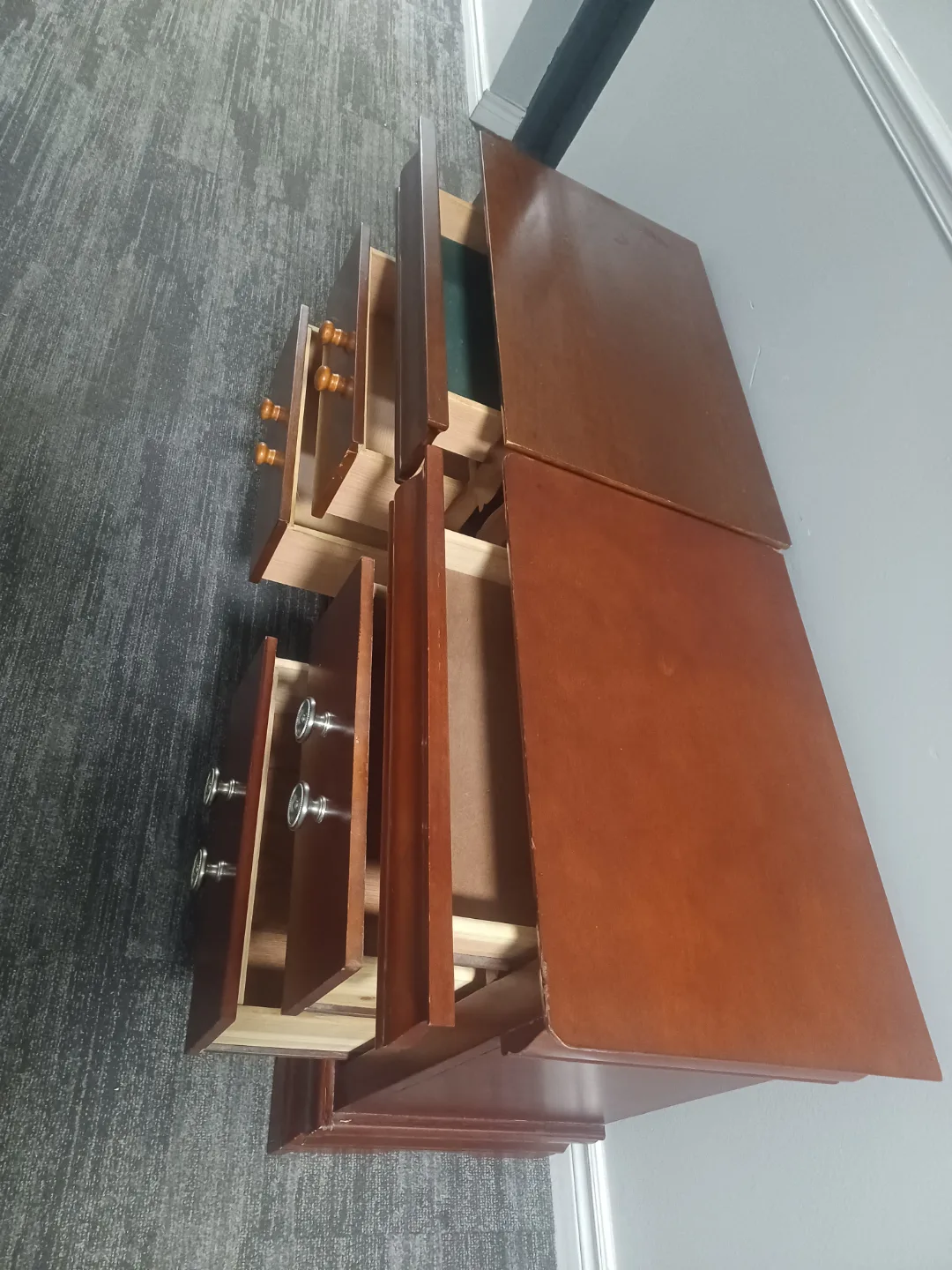 Pair of  3-Drawer Nightstands image indicator(5)