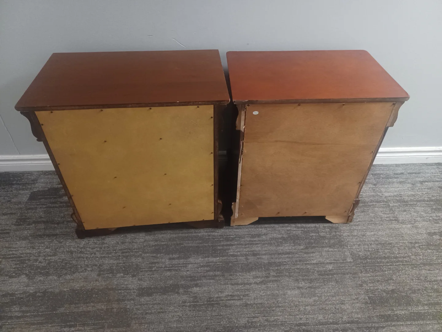 Pair of  3-Drawer Nightstands image indicator(9)