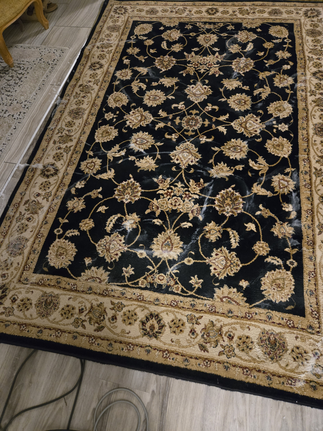 Ottoman Empire Rug -  Black and Beige Floral Pattern. - photo 3