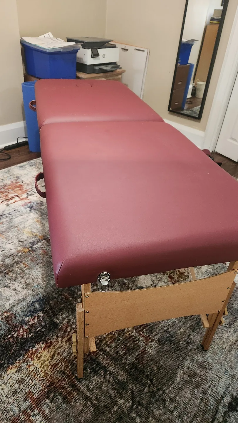 Portable Massage Table - Burgundy image indicator(6)