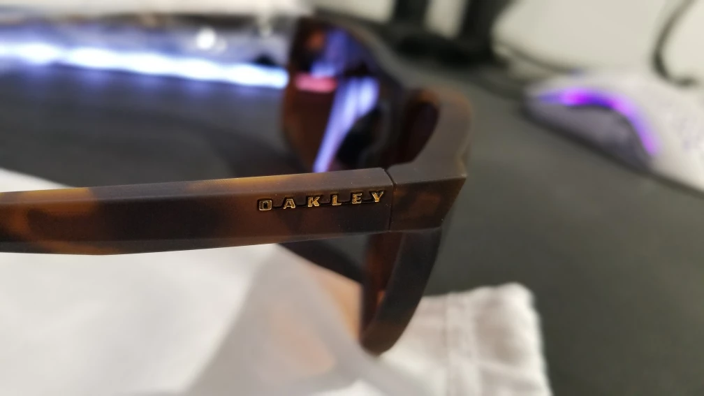 *New* Oakley Sunglasses with Case - photo 3