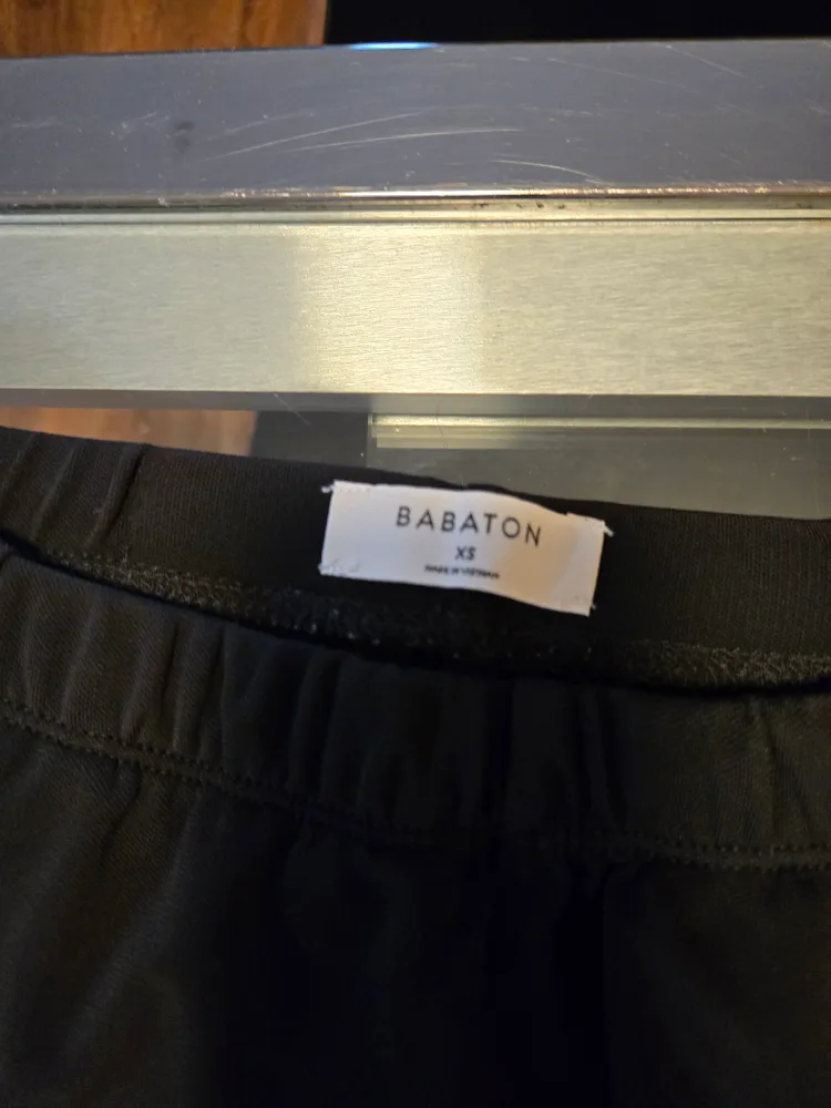 XS / S Women's Clothing Bundle image indicator(5)