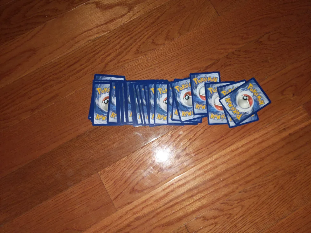 Pokemon Cards - Energy Cards 42💚 image indicator(2)