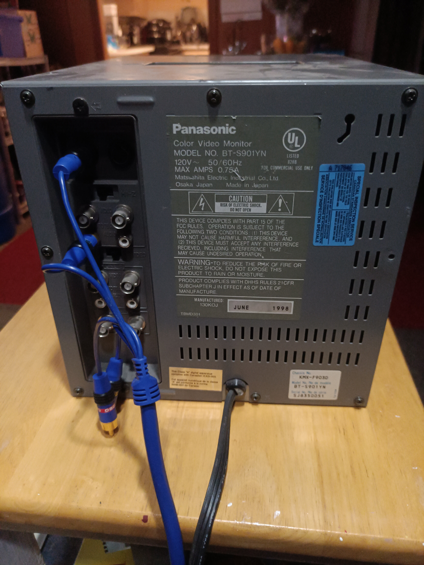 Panasonic BTS-901 YN 9 inch crt with svideo and composite - photo 2