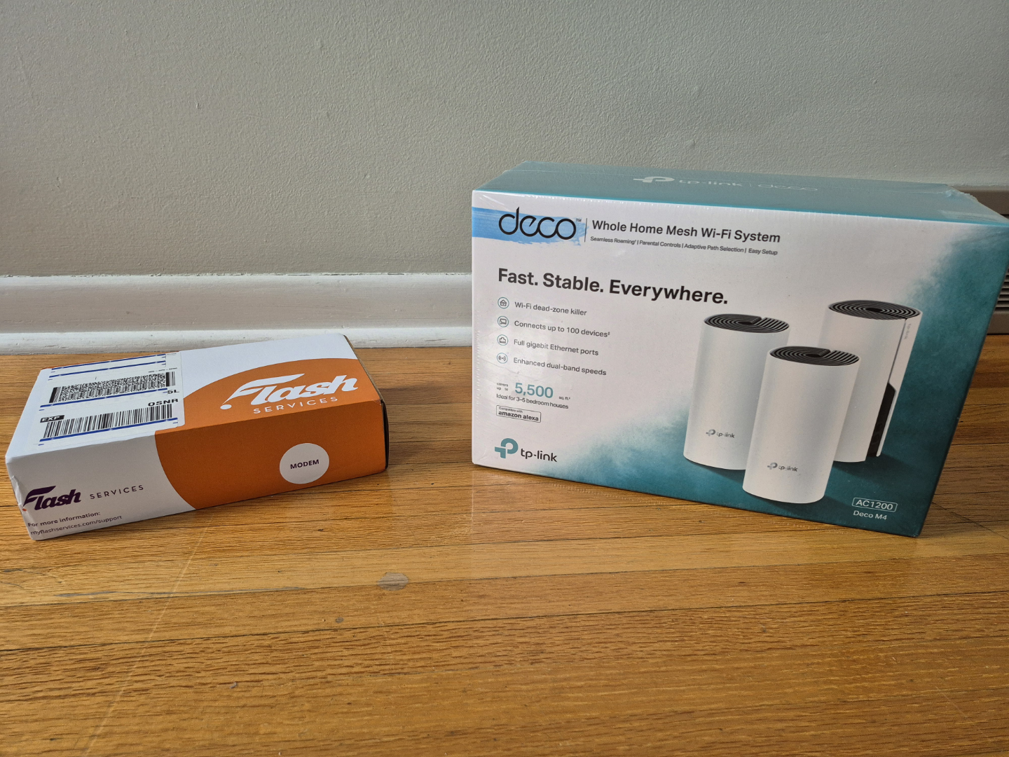 TP-Link Deco Whole Home Mesh Wi-Fi System AC2100 + Flash Modem