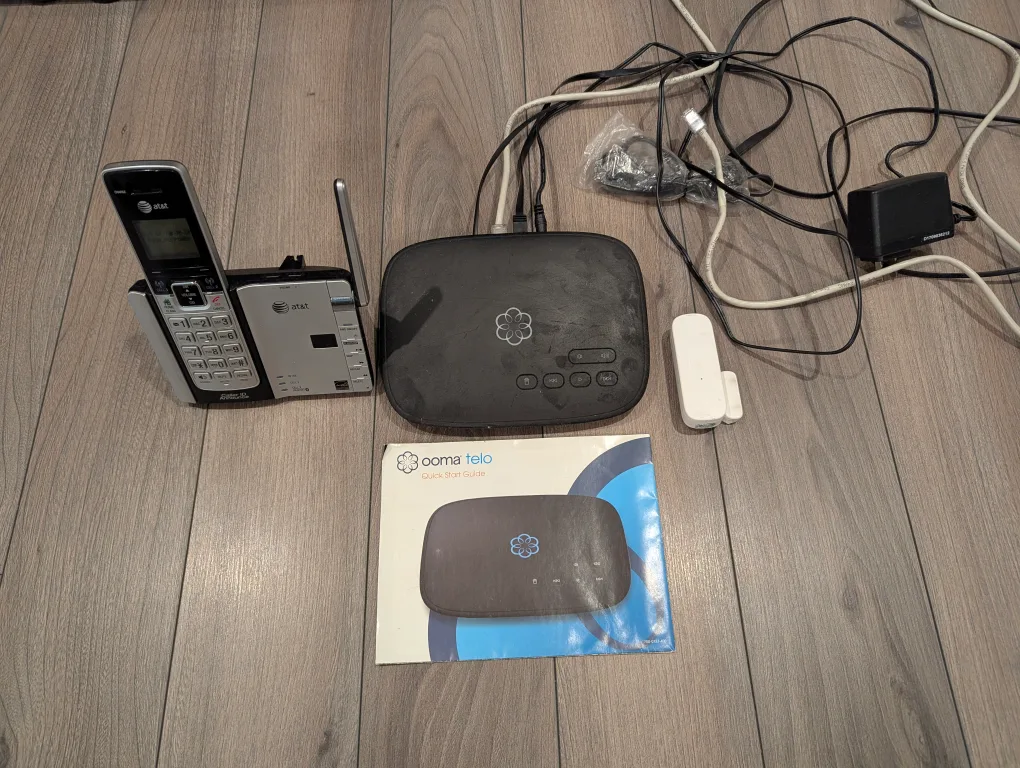 Ooma Telo VoIP Phone System with AT&T Phone thumbnail