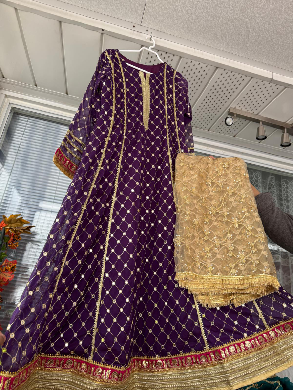 Beautiful embroidered Shalwar Kameez - Various colours - photo 5