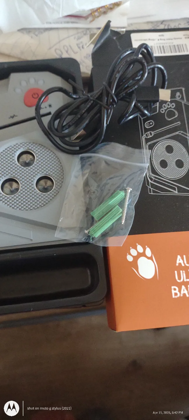 Automatic Ultrasonic Bark Control Device - New in Box image indicator(2)