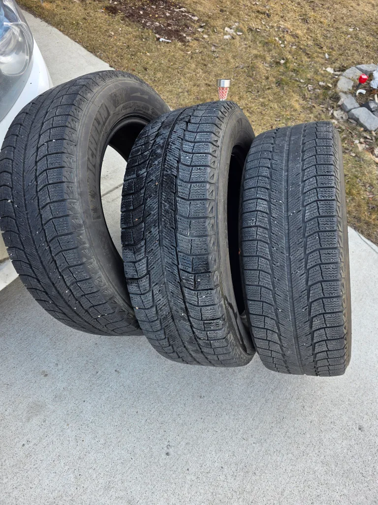Used Michelin X-Ice Snow Tires - 235/60R18 thumbnail