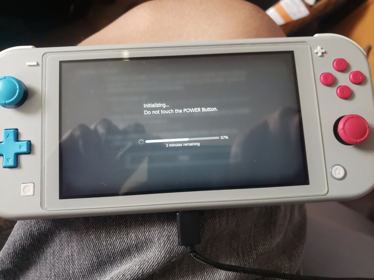 Nintendo Switch Lite - pokemon - Pre-owned - photo 3