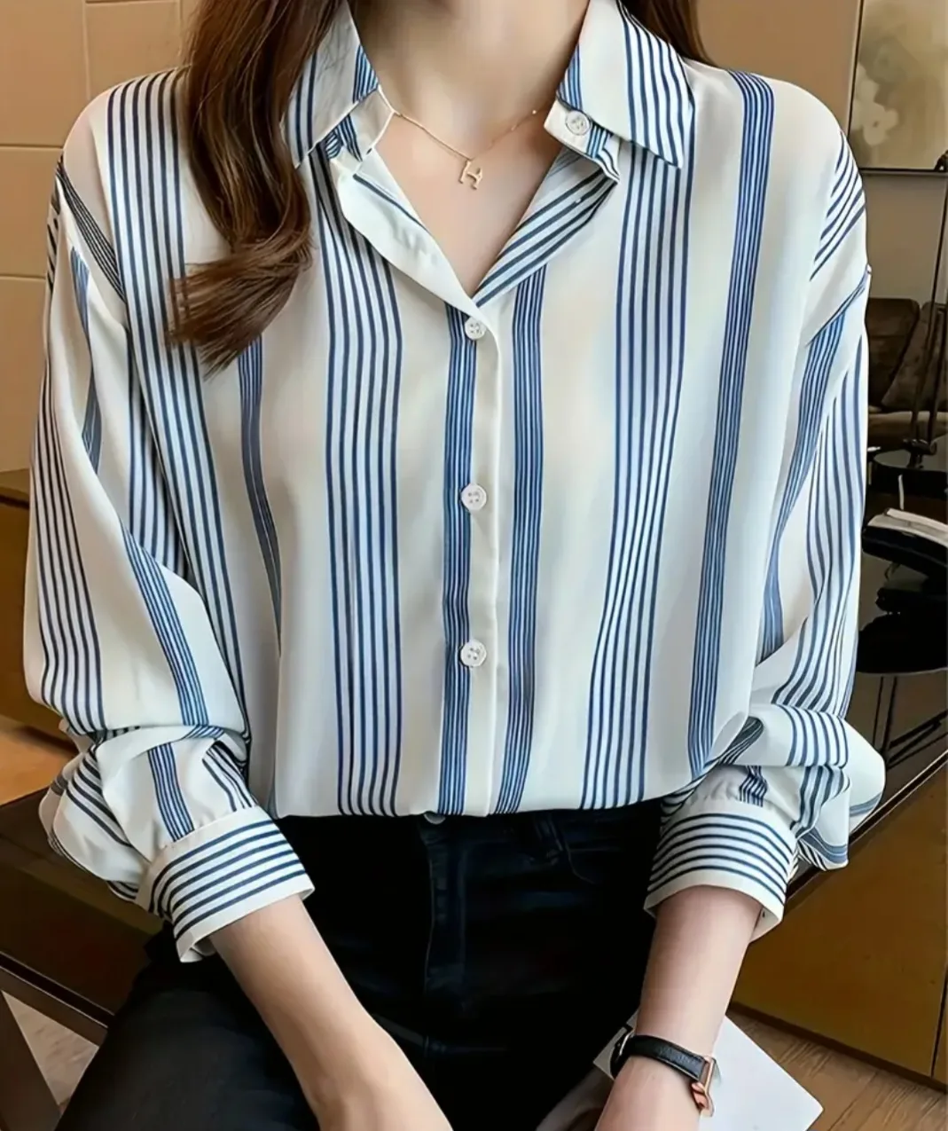 women's blouse shirt image indicator(2)